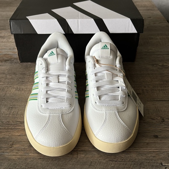 NWT Adidas Women's VL Court 3.0 Shoes - JQ7313 - Picture 13 of 14